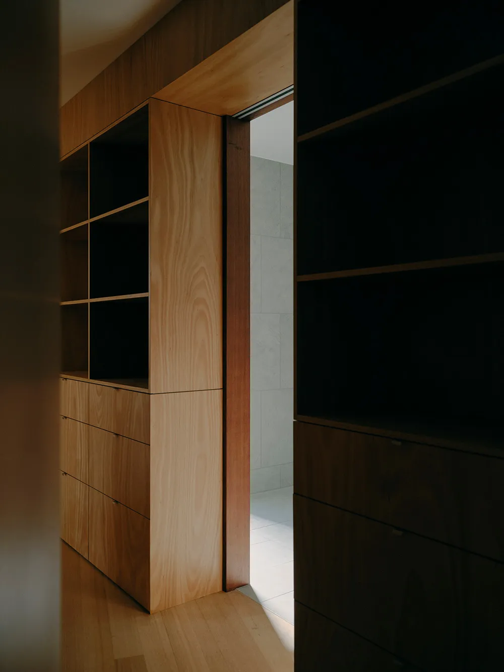 Juego de la luz y armonía con la naturaleza: moderna casa de playa en Australia - Gallery image 12