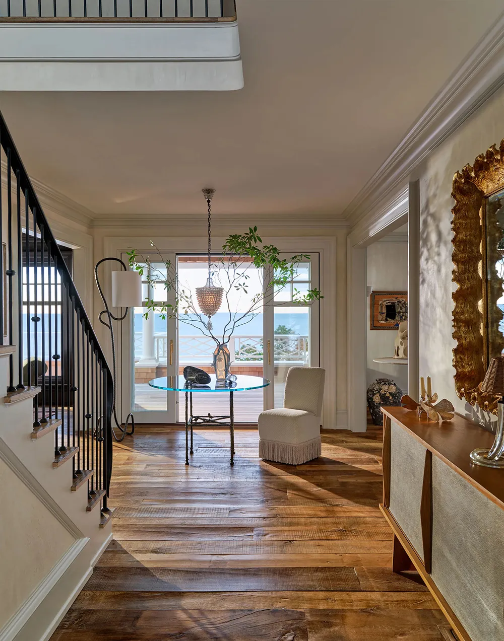 Elegant and Glamorous Beach House in Rhode Island by Star Designers - Gallery image 12