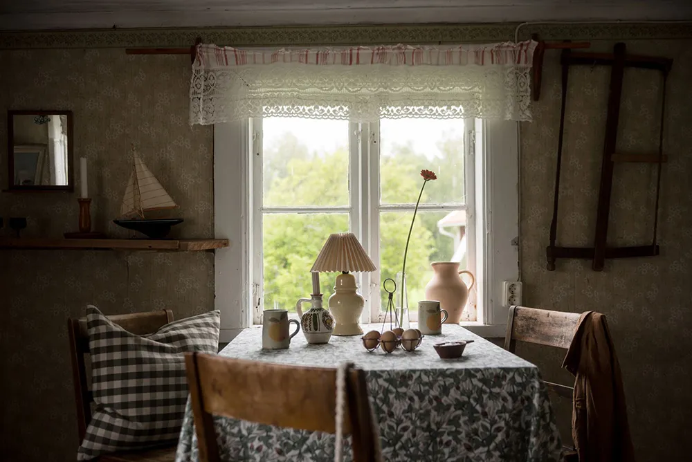 सरल एवं आरामदायक: स्वीडन में एक छोटा कॉटेज - Gallery image 6