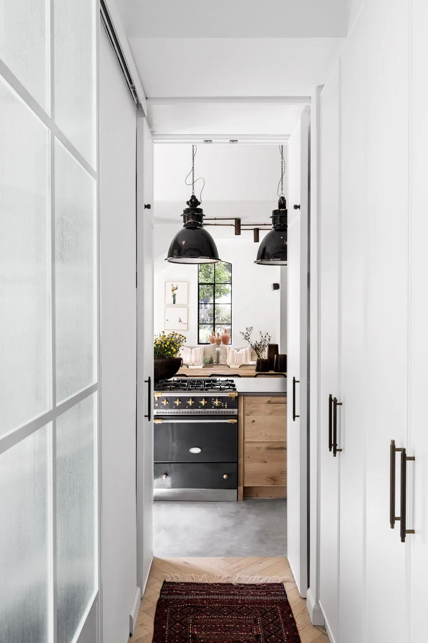 Histoire moderne : une maison lumineuse dans le vieux centre de Jérusalem - Gallery image 16