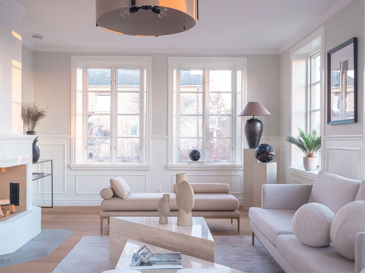 Élégants intérieurs modernes de cottage lacustre en Suède - Gallery image 3