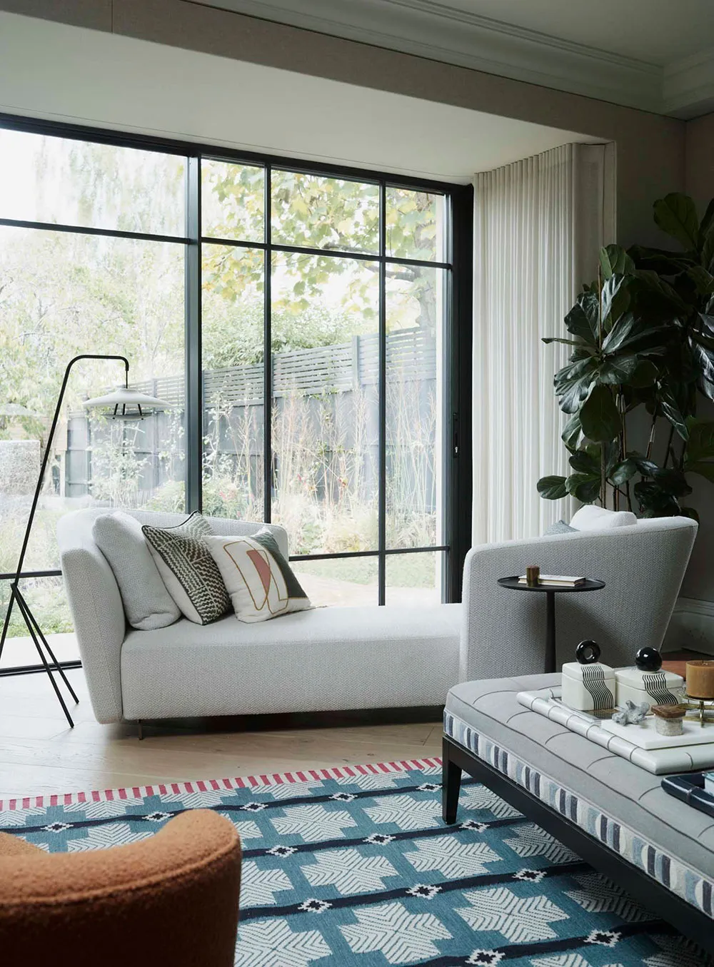 Stylowy i ciepły wnętrze domu rodzinnego w Londynie - Gallery image 4