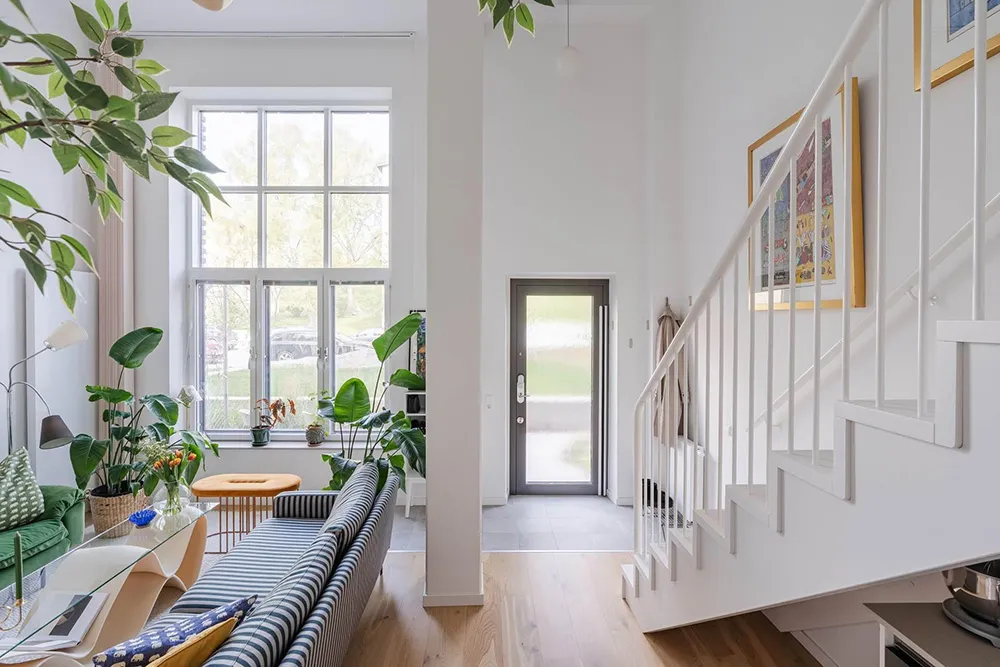 स्वीडन में एक आधुनिक टाउनहाउस, जिसके अंदरूनी हिस्सों में हरियाली तत्व शामिल हैं (97 वर्ग मीटर का क्षेत्रफल) - Gallery image 7