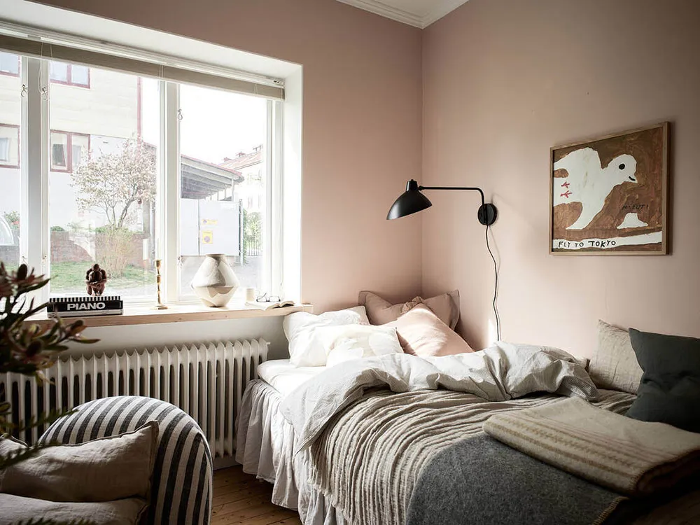 Appartement féminin compact avec salon rose et chambre verte (30 m²) - Gallery image 4