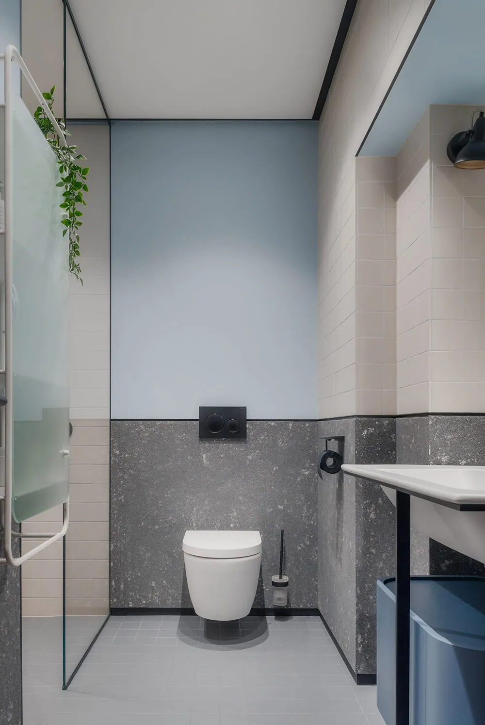 Terracota y oliva: colores hermosos en el diseño de un apartamento inusual en Riga - Gallery image 15