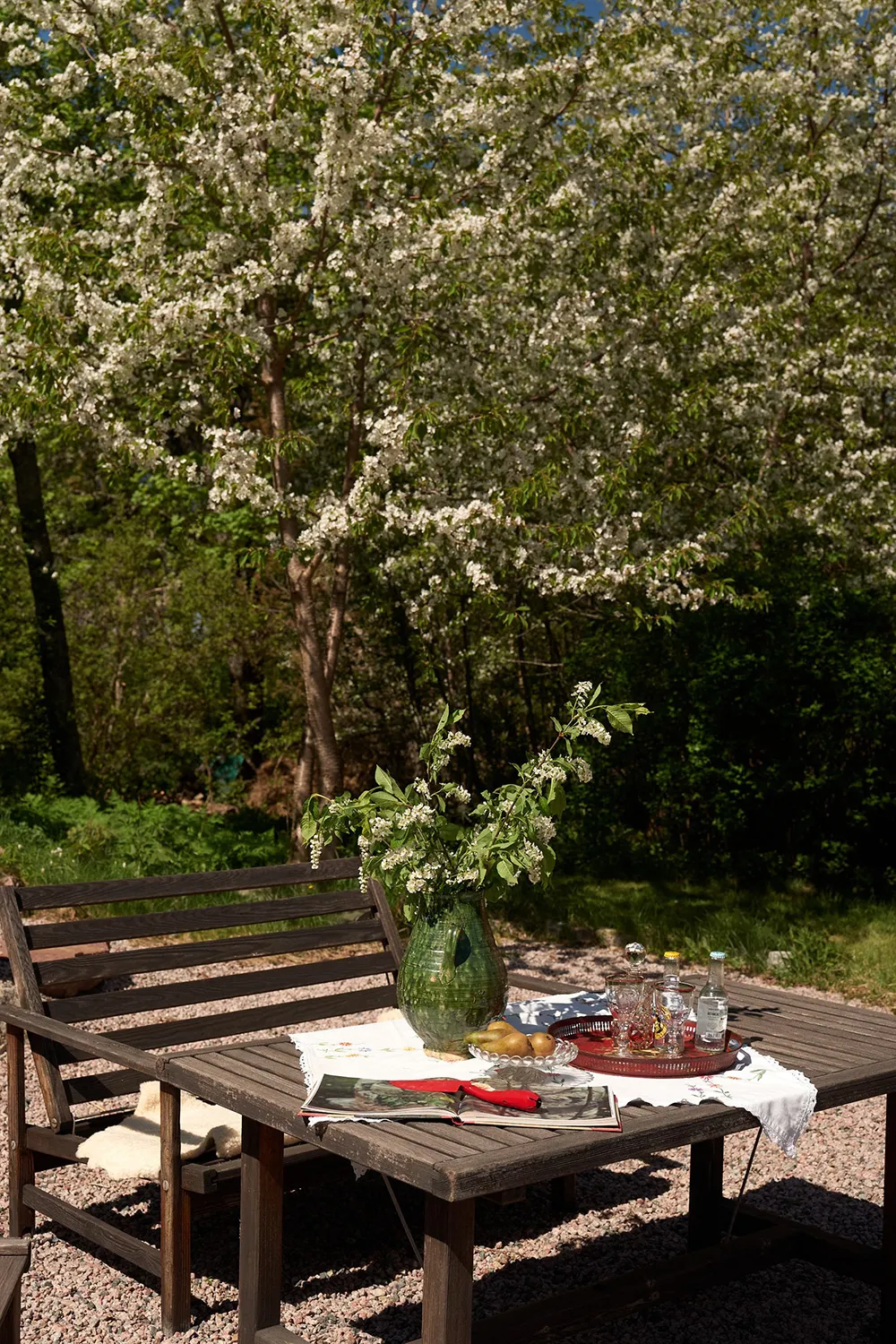 Kleine schwedische Sommerhütte des 18. Jahrhunderts am Waldrand in Schweden - Gallery image 25
