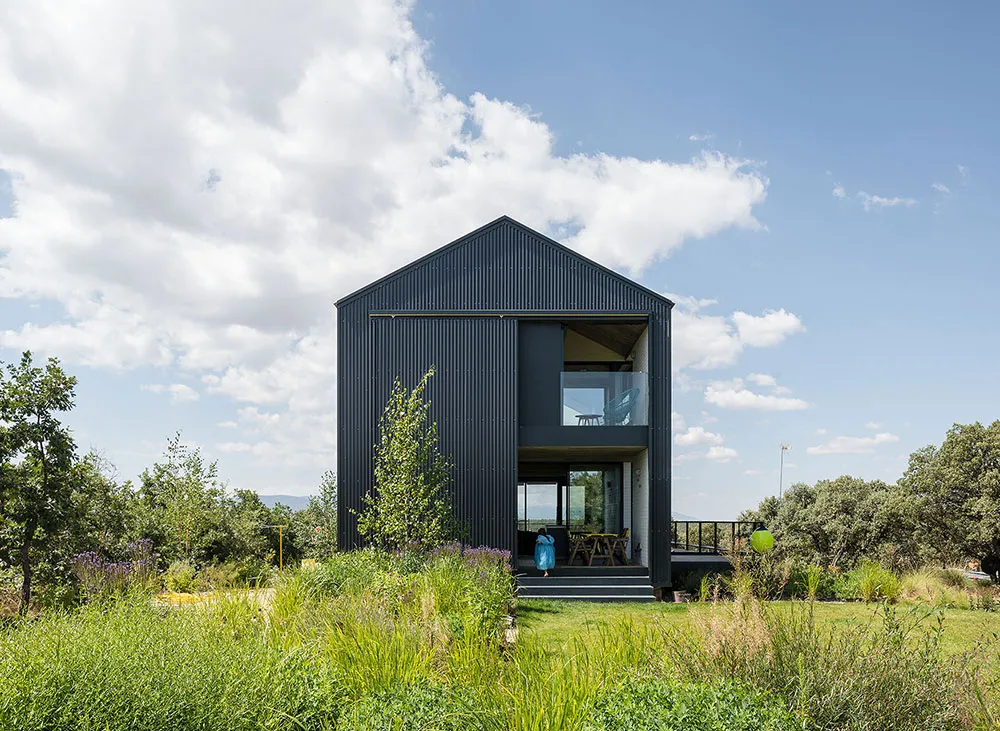 Modern Family Vacation Home in the Wilds of Spain - Gallery image 11