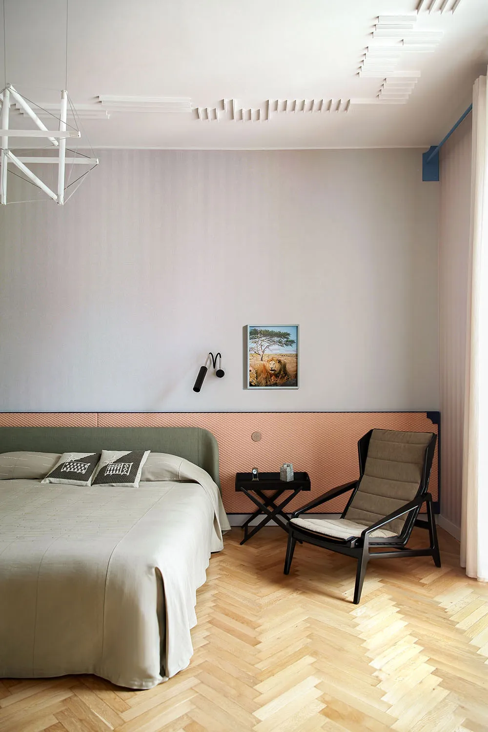 Mueble de diseño y minimalismo elegante: apartamento en edificio histórico en Trieste, Italia - Gallery image 16