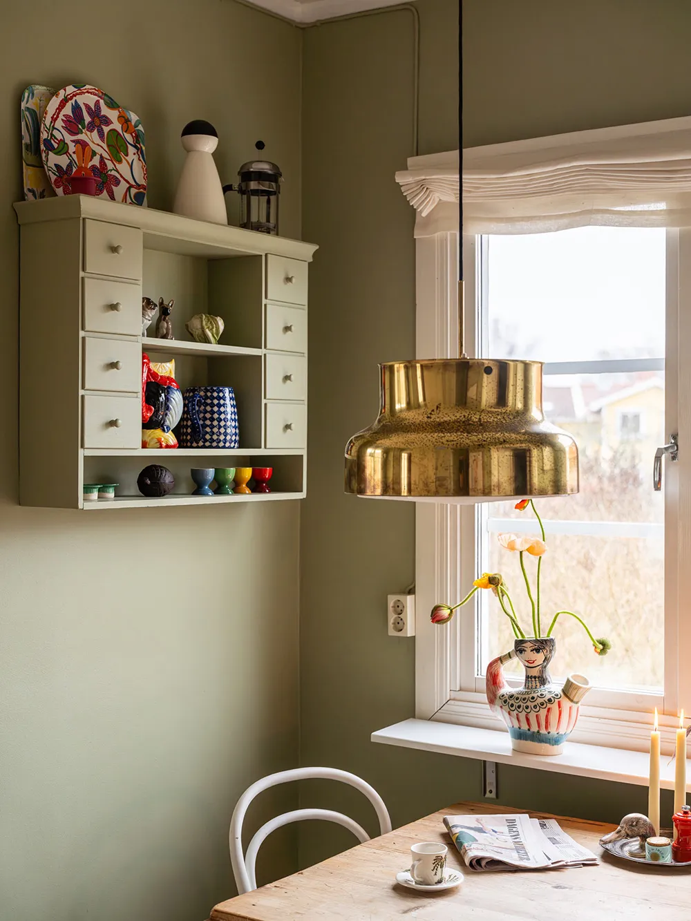 Красиві відтінки в інтер’єрах та зимовий сад: незвичайна дача в Швеції - Gallery image 19