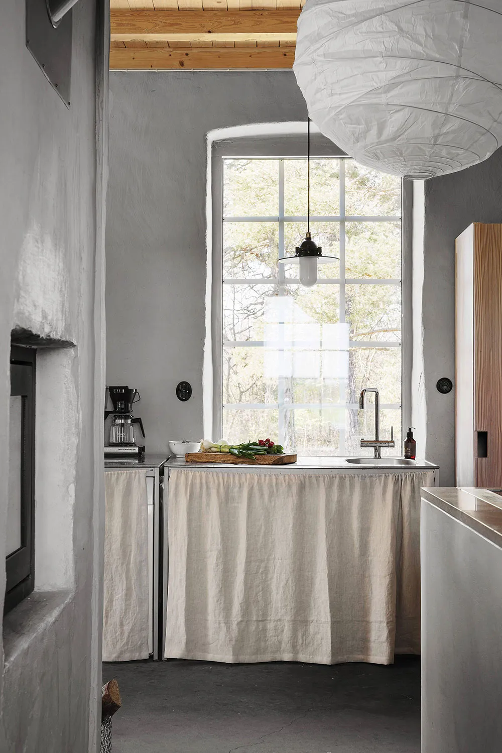 Une maison de camp élégante et confortable dans un ancien dépôt de locomotives sur l'île Gotland - Gallery image 17