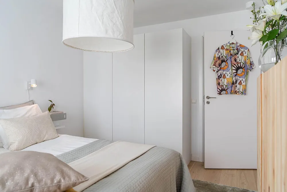 स्वीडन में एक आधुनिक टाउनहाउस, जिसके अंदरूनी हिस्सों में हरियाली तत्व शामिल हैं (97 वर्ग मीटर का क्षेत्रफल) - Gallery image 14