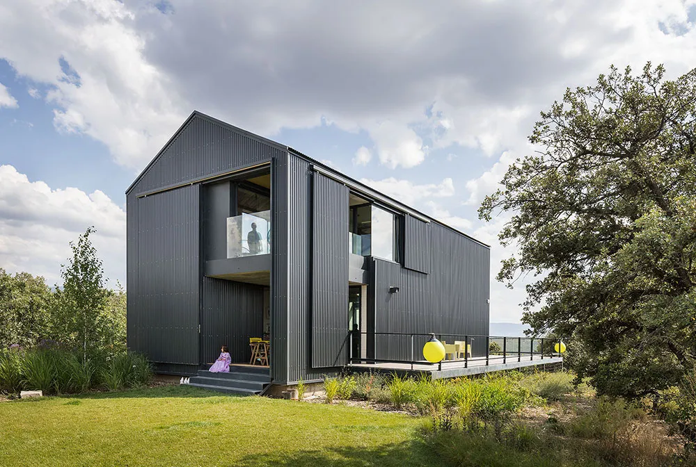 Modern Family Vacation Home in the Wilds of Spain - Gallery image 2