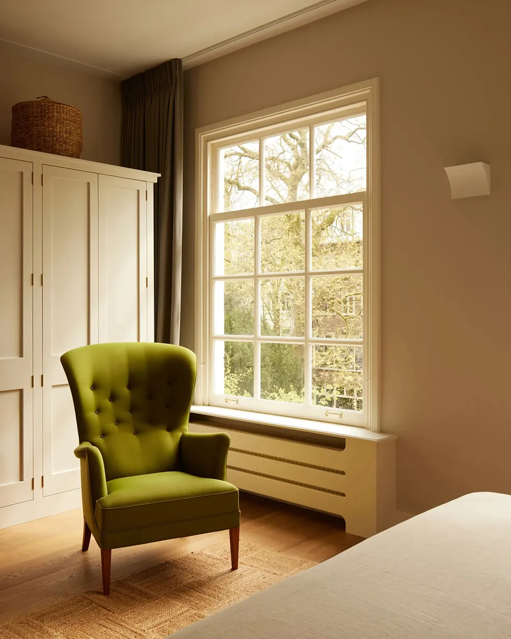 Warm and Aesthetic Interior in Amsterdam, Where Art Is at the Center - Gallery image 10