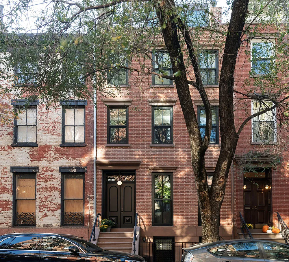 न्यूयॉर्क में टाउनहाउस डिज़ाइन में समयरहित, सुंदरता एवं शानदारता… - Gallery image 1