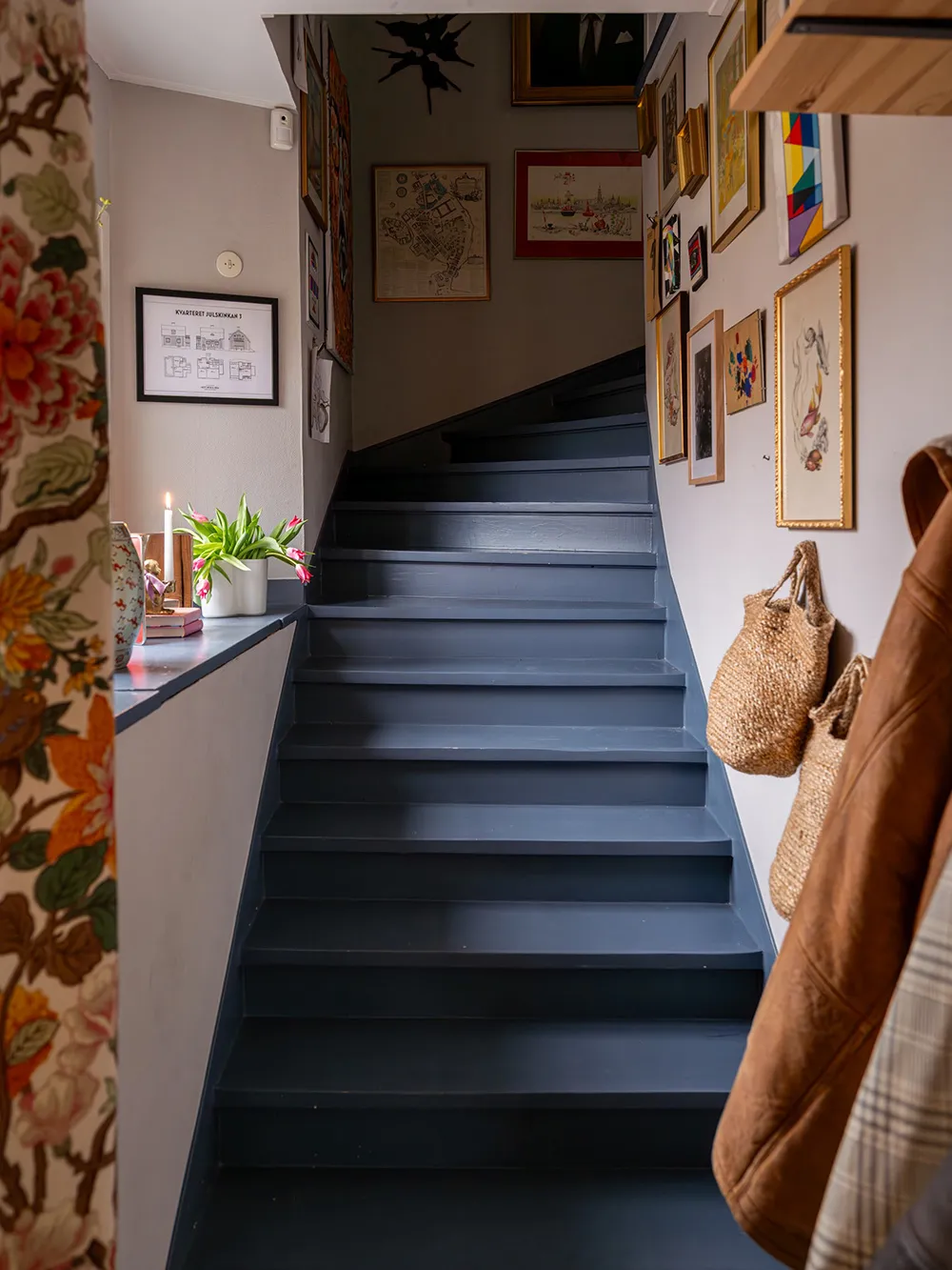 Красиві відтінки в інтер’єрах та зимовий сад: незвичайна дача в Швеції - Gallery image 22