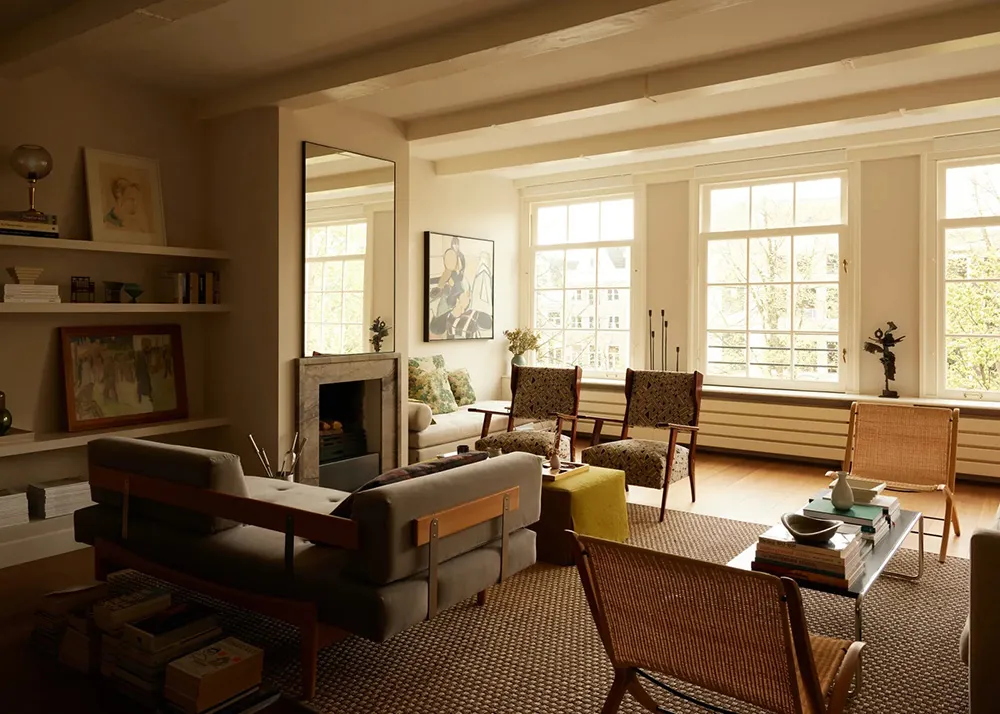 Warm and Aesthetic Interior in Amsterdam, Where Art Is at the Center - Gallery image 2