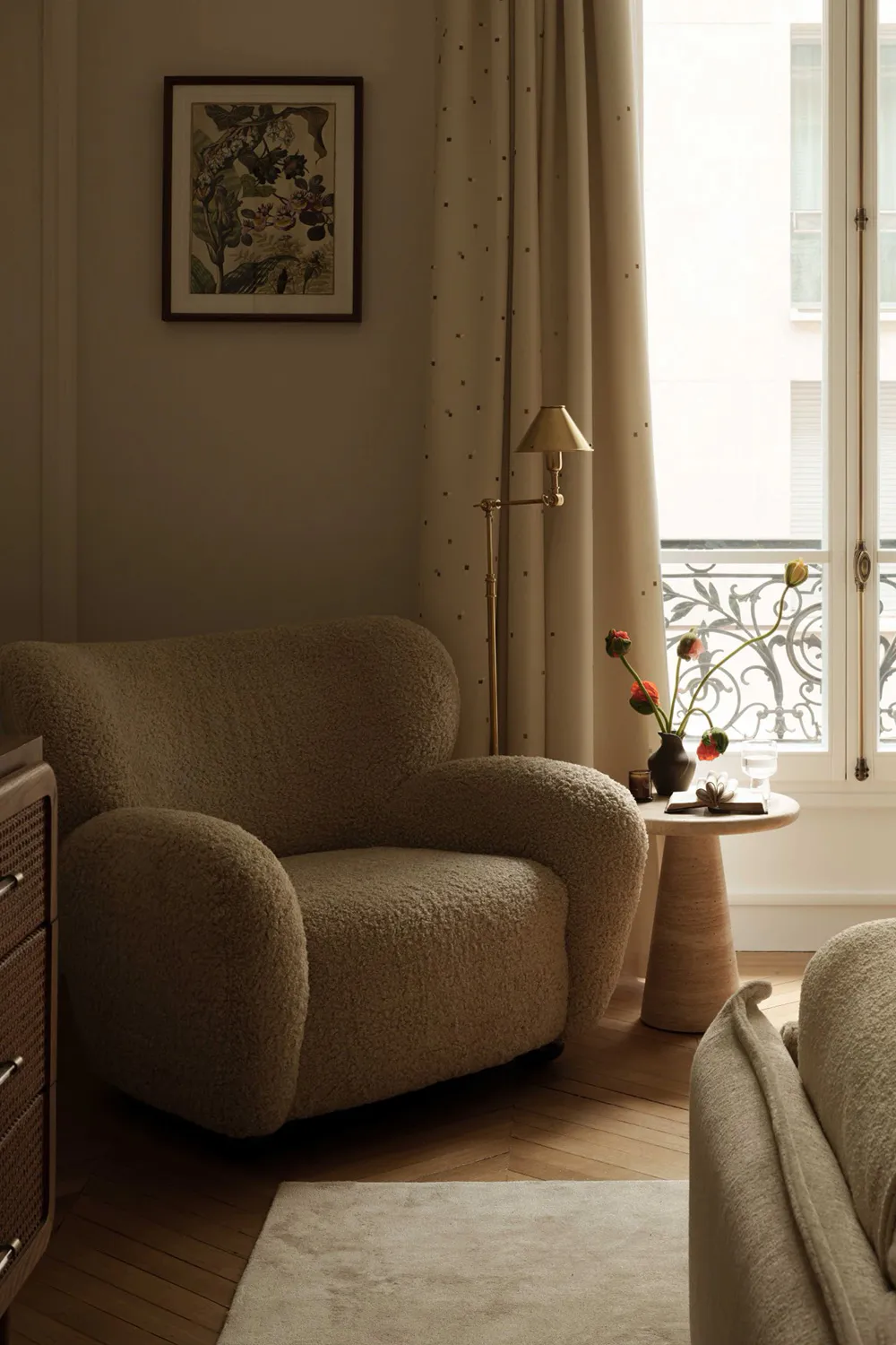 Interior cálido e elegante de lujosos apartamentos en París - Gallery image 14