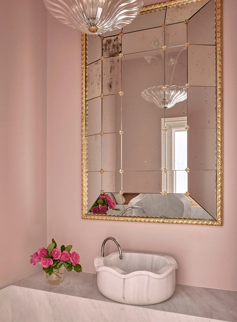 Urocze klasyczne wnętrza w białym kolorze w Melbourne - Gallery image 13