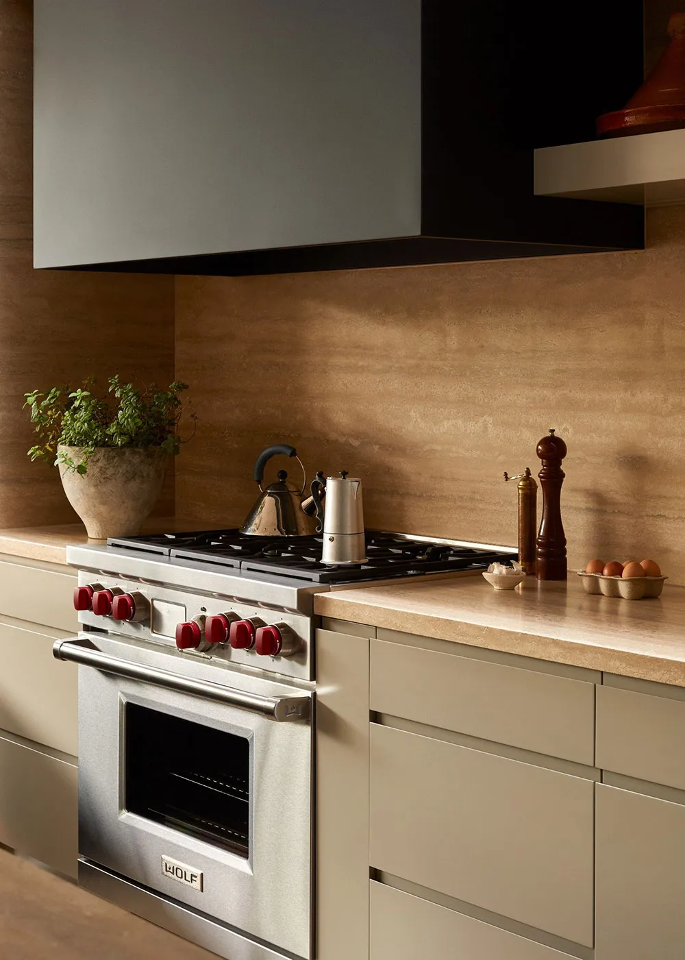 Design moderne chaleureux et élégant à Melbourne par Brahman Perera - Gallery image 5