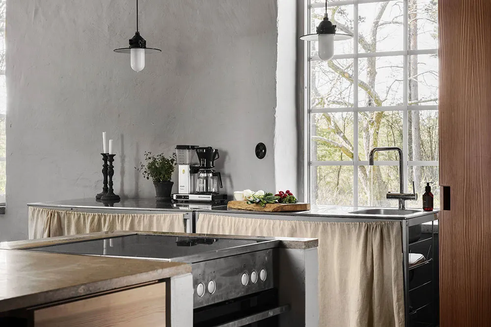 Une maison de camp élégante et confortable dans un ancien dépôt de locomotives sur l'île Gotland - Gallery image 15