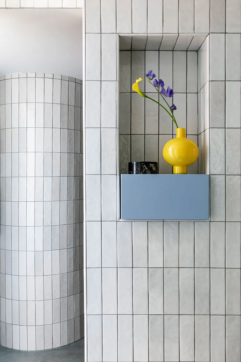 Buntes Design einer Wohnung in der ikonischen Torres Blanca-Haus in Madrid - Gallery image 6