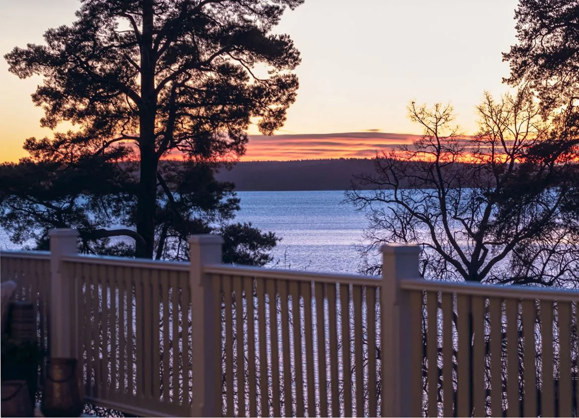 Élégants intérieurs modernes de cottage lacustre en Suède - Gallery image 20