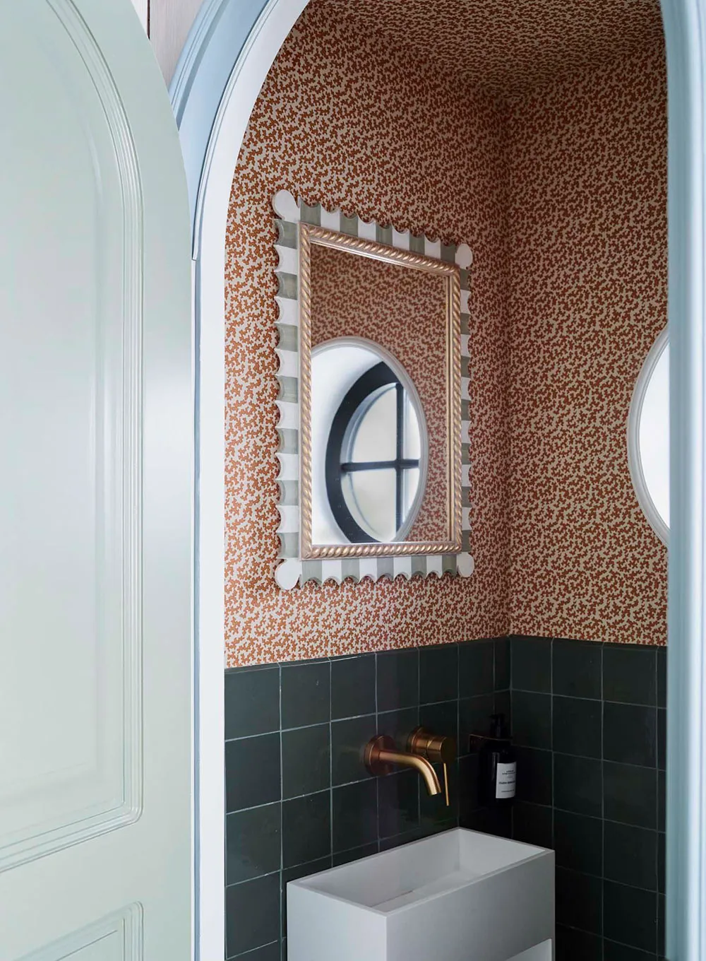 Stylowy i ciepły wnętrze domu rodzinnego w Londynie - Gallery image 12