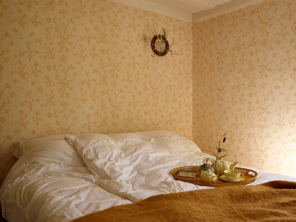 Kleine schwedische Sommerhütte des 18. Jahrhunderts am Waldrand in Schweden - Gallery image 15