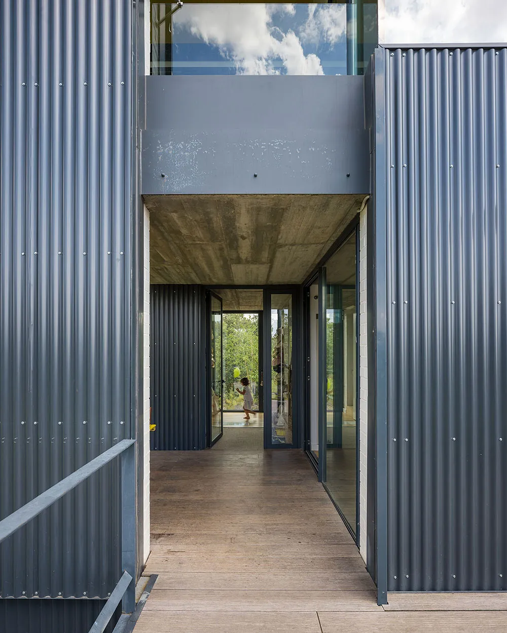 Modern Family Vacation Home in the Wilds of Spain - Gallery image 12