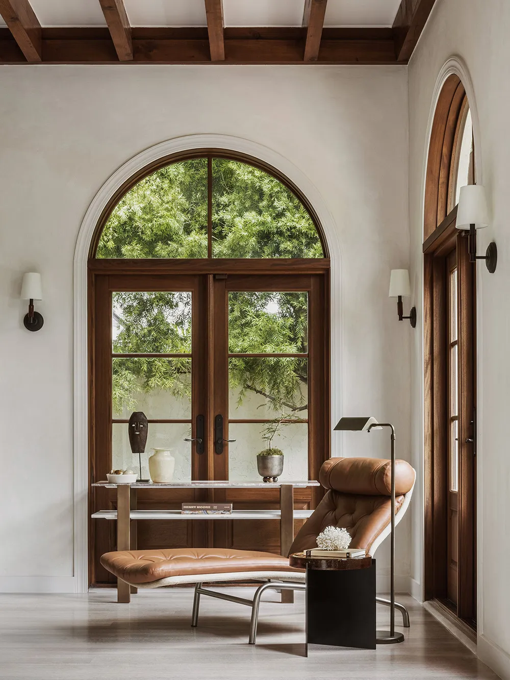 Estilos naturales de interiores de villas en estilo mediterráneo en Miami - Gallery image 7