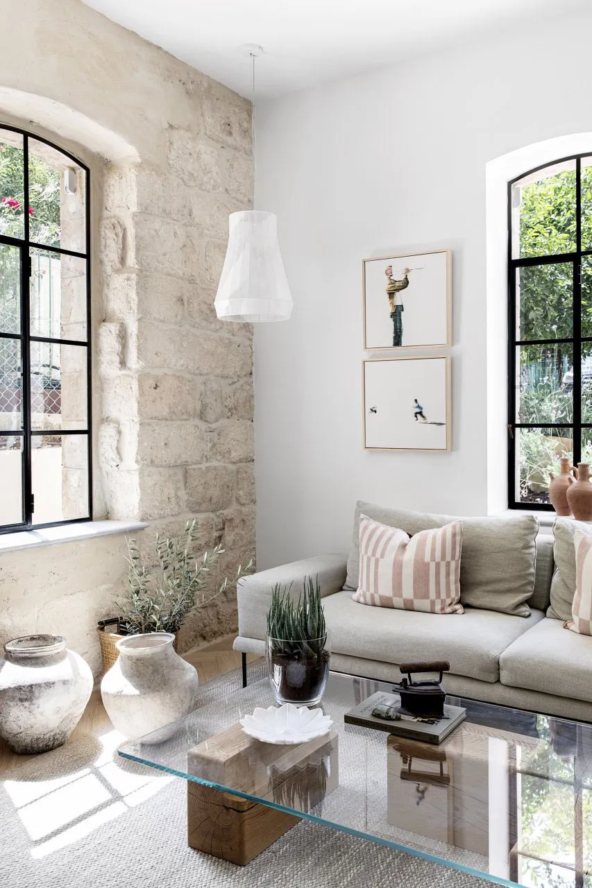 Histoire moderne : une maison lumineuse dans le vieux centre de Jérusalem - Gallery image 1