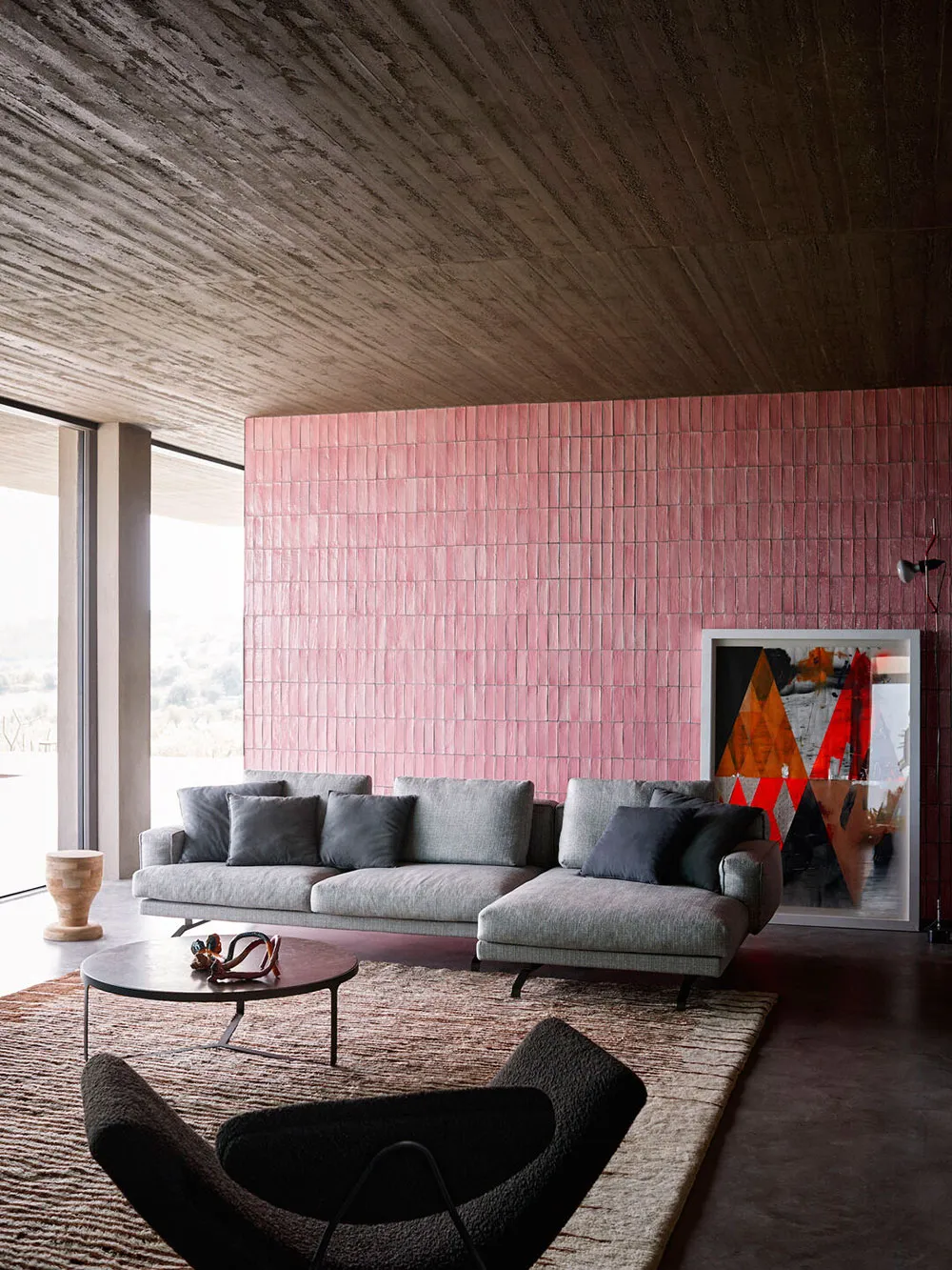 Яркая плитка и стильный дизайн: курортная вилла с бассейном на Сицилии - Gallery image 8