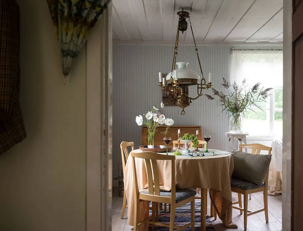 सरल एवं आरामदायक: स्वीडन में एक छोटा कॉटेज - Gallery image 32