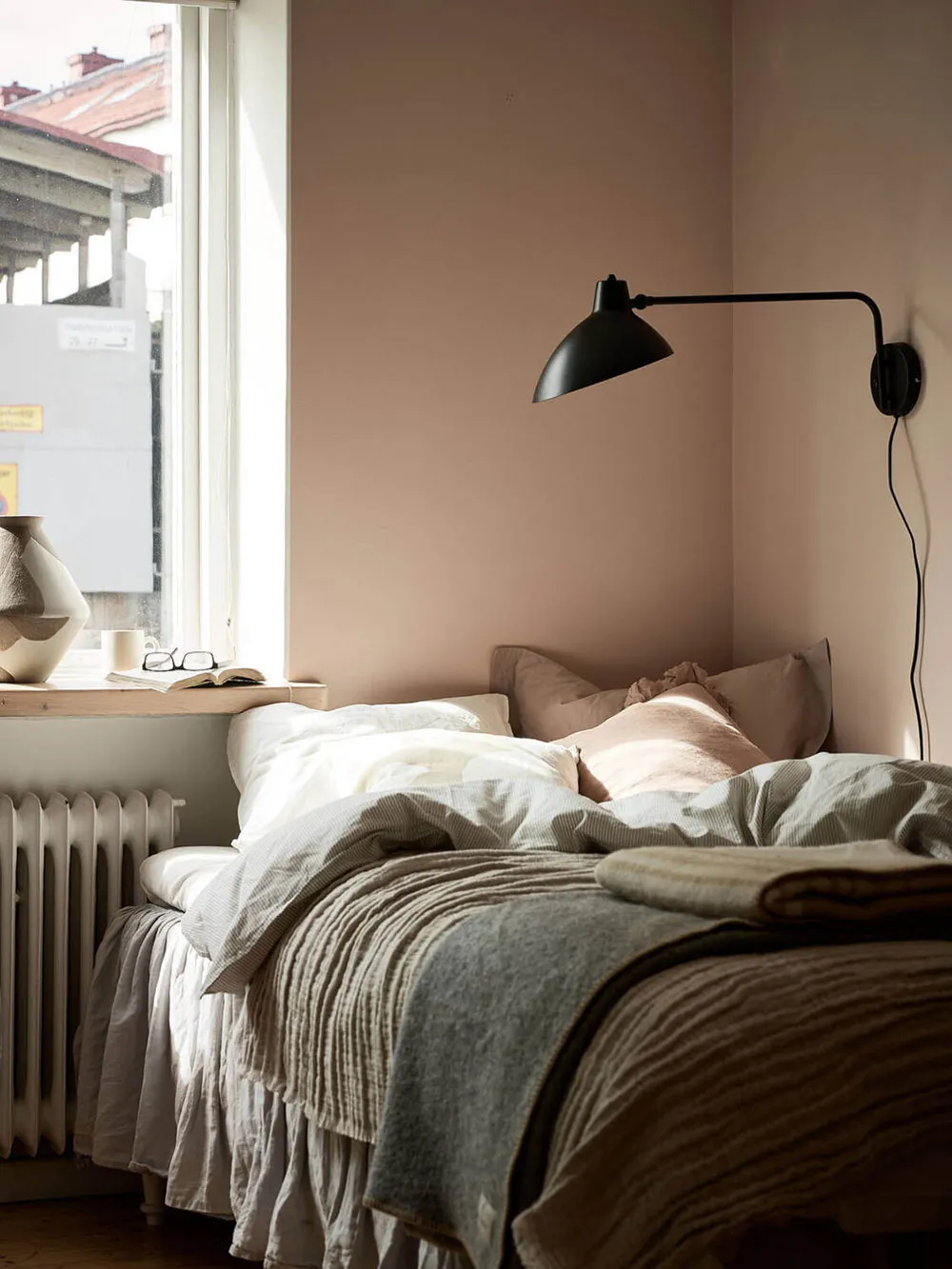 Appartement féminin compact avec salon rose et chambre verte (30 m²) - Gallery image 3