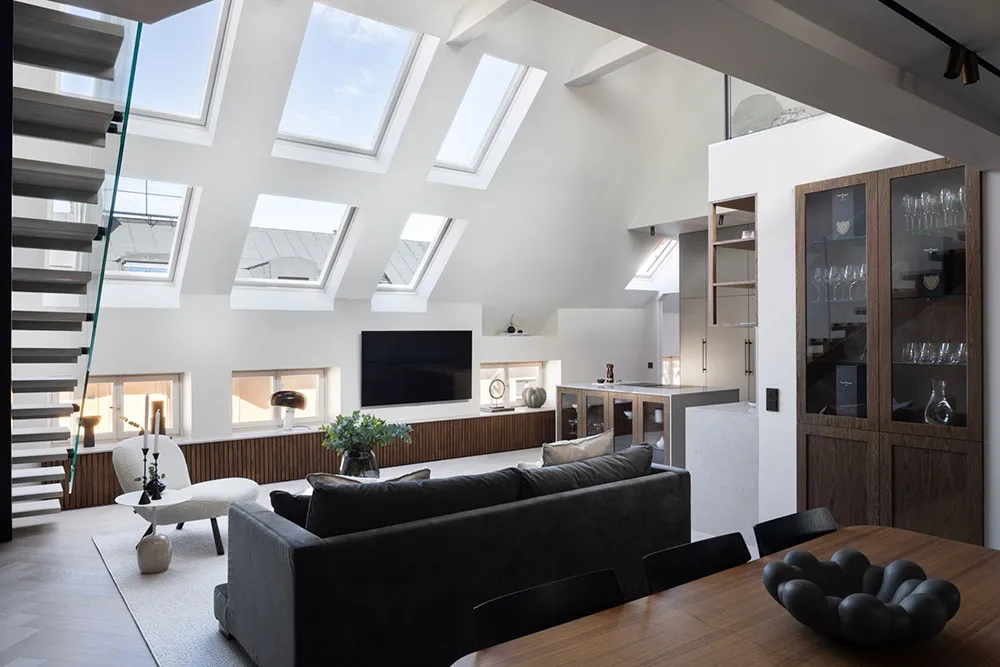 Мансардні вікна та стильний дизайн: вражаючий лофт у Стокгольмі - Gallery image 4