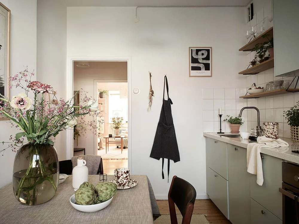 Appartement féminin compact avec salon rose et chambre verte (30 m²) - Gallery image 11