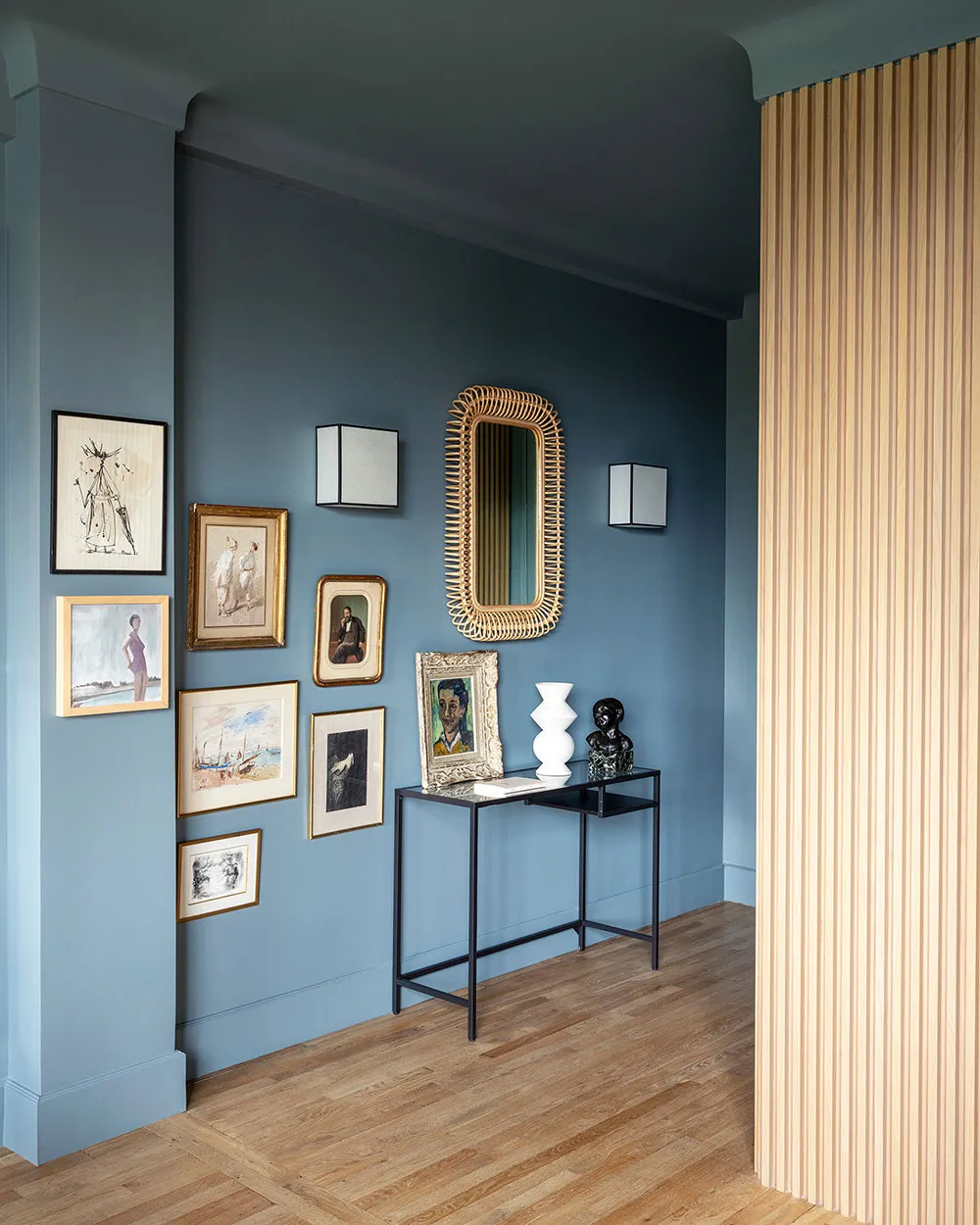 Unusual Loft in Paris with Second Light and Bold Accents - Gallery image 3