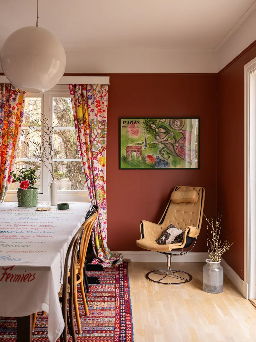 Красиві відтінки в інтер’єрах та зимовий сад: незвичайна дача в Швеції - Gallery image 12