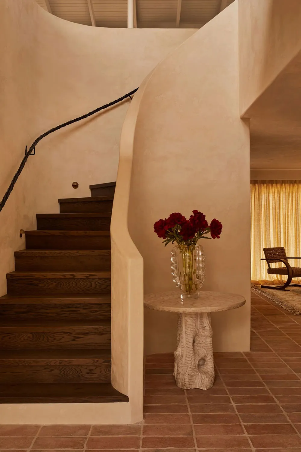 Intérieur moderne chaleureux en Australie avec influence méditerranéenne - Gallery image 3