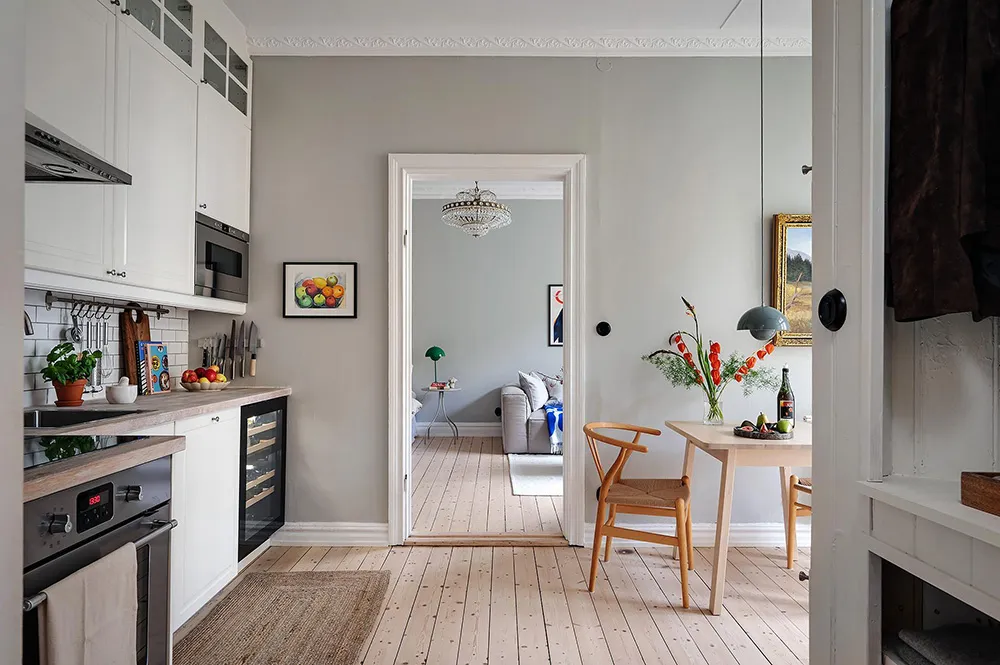 Bright Scandinavian Interior with Pleasant Bright Decor (39 sq. m) - Gallery image 5