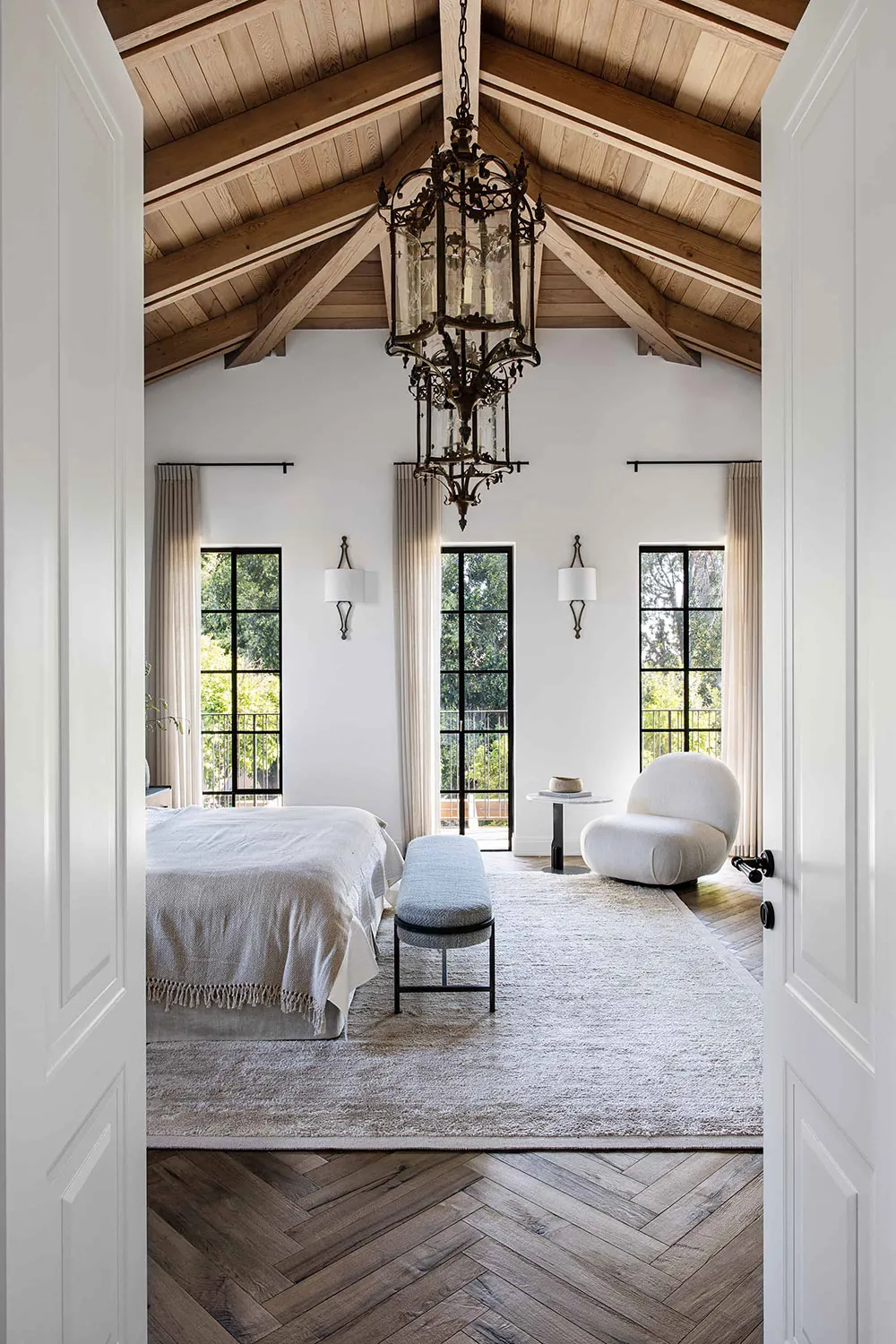 Beautiful Update of a Vintage Farmhouse in Israel - Gallery image 17