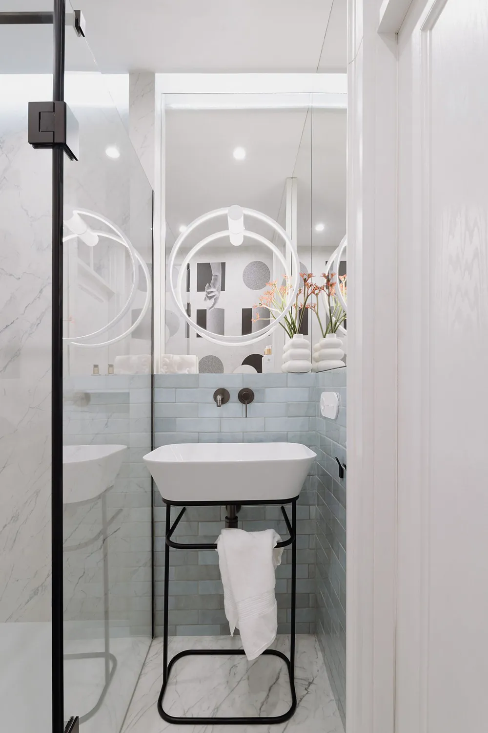 Modny интерьер w Gdańsku z morskimi nutami w dekorze - Gallery image 15