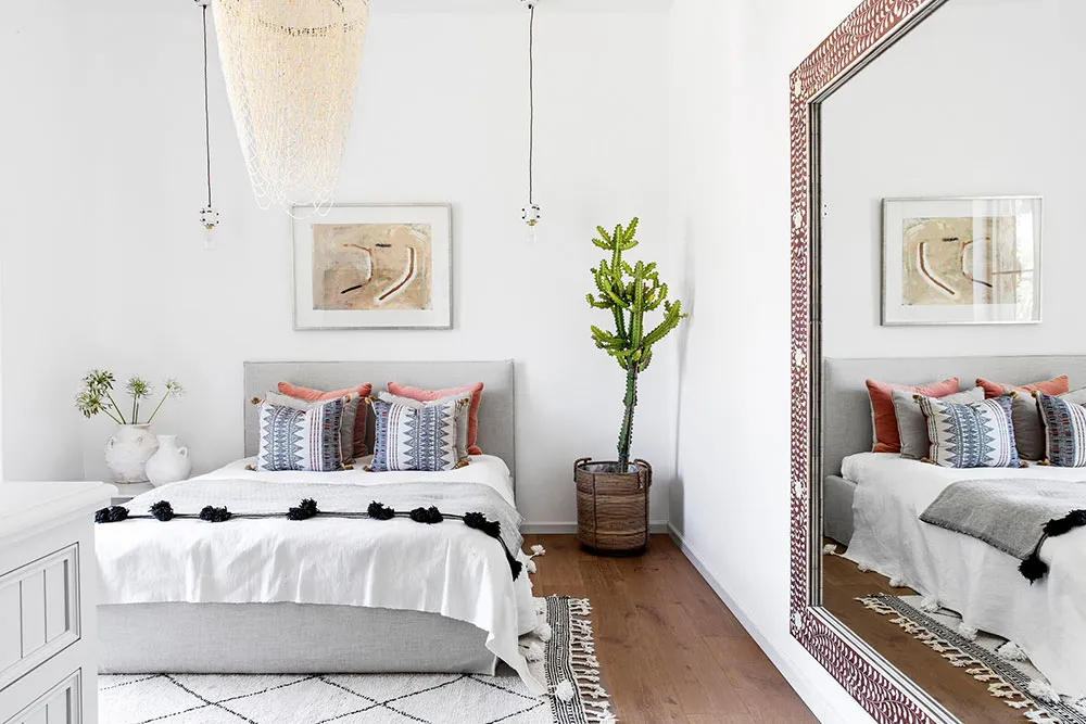 Beau maison en pierre en Israël avec beaucoup de blanc dans les intérieurs - Gallery image 18