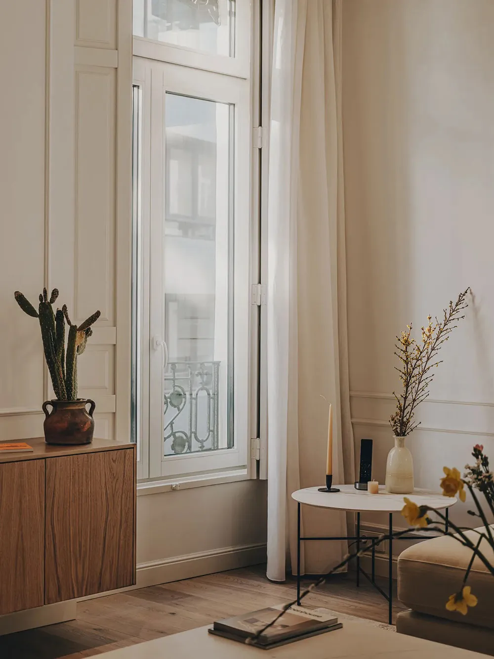 Tonos suaves y decoración moderna en una elegante apartamento en Valencia - Gallery image 10