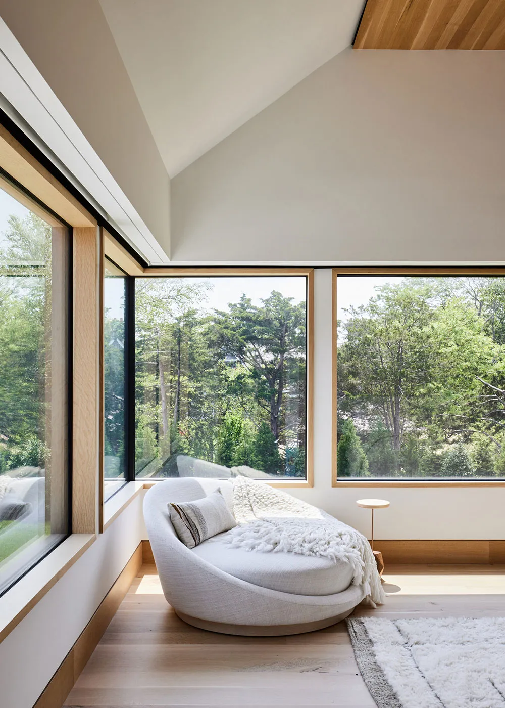 Elegancki nowoczesny design z obfitym użyciem drewna na Long Island - Gallery image 15