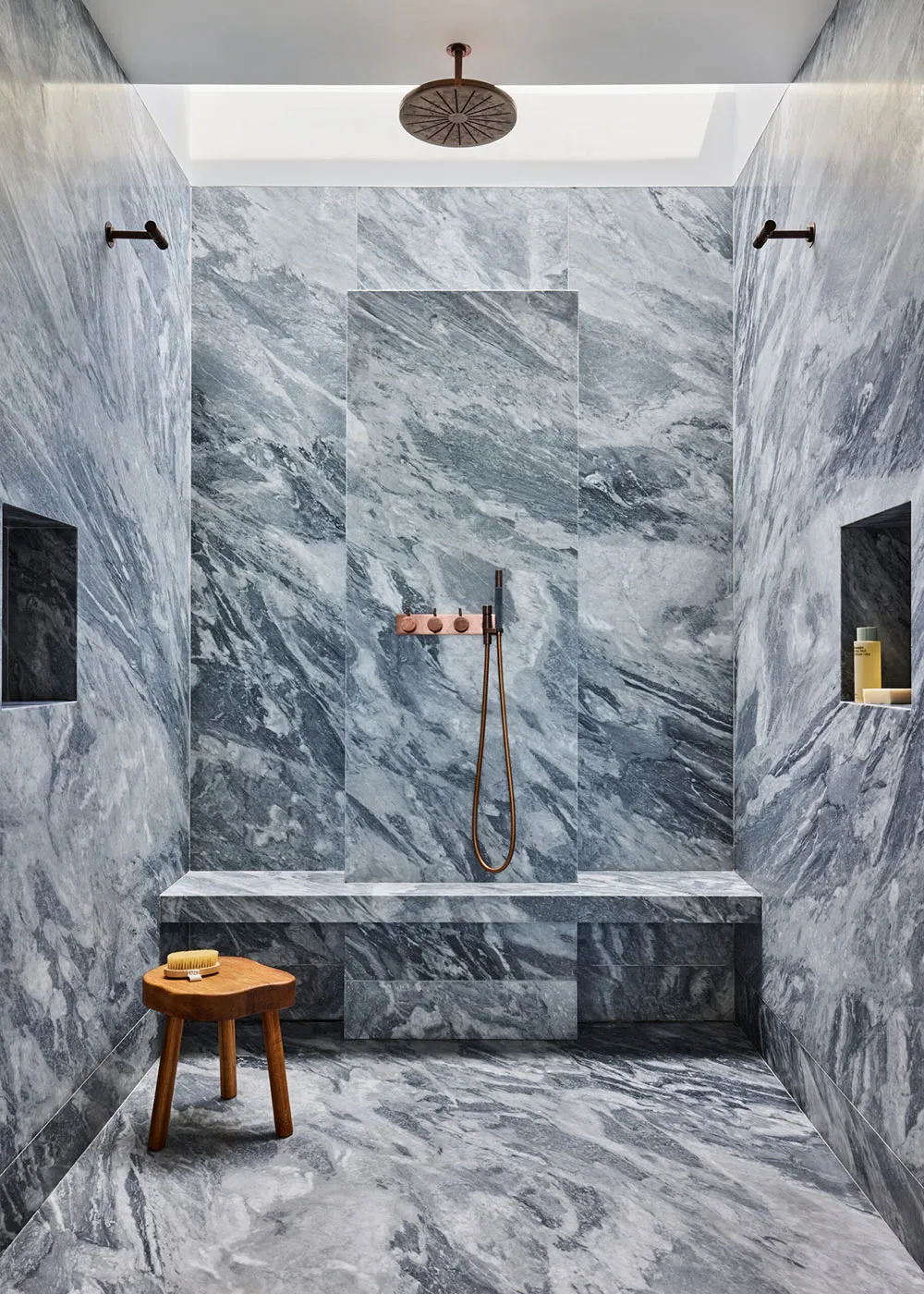 Elegancki nowoczesny design z obfitym użyciem drewna na Long Island - Gallery image 18