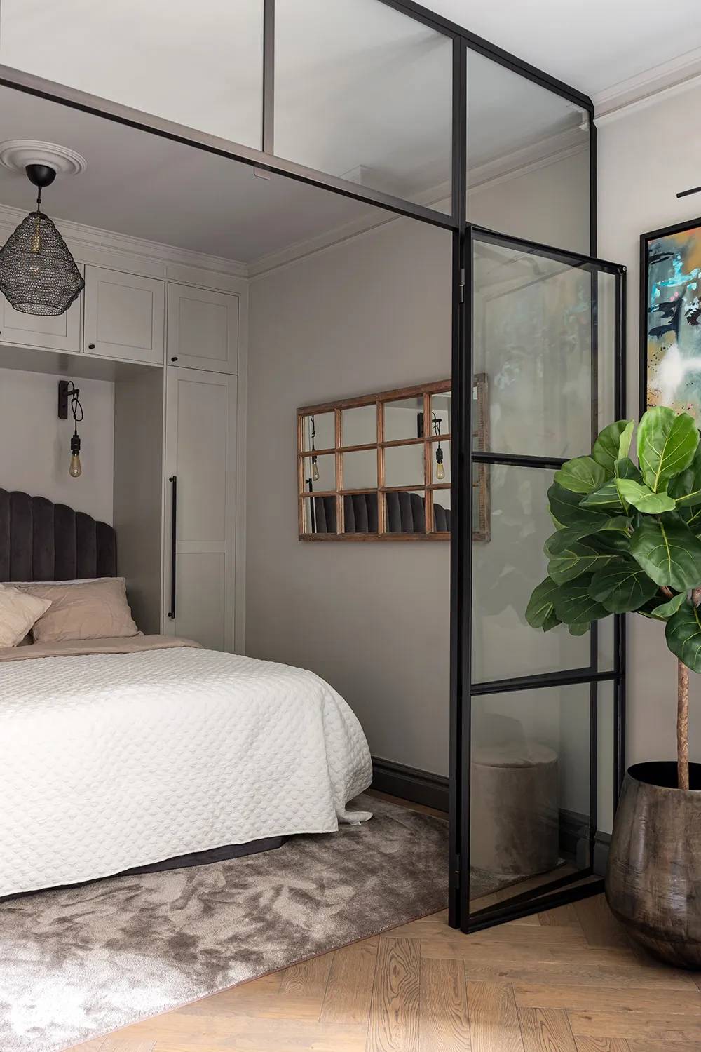 Styles et tons gris avec une cloison en verre : studio en Suède à Stockholm (54 m²) - Gallery image 10