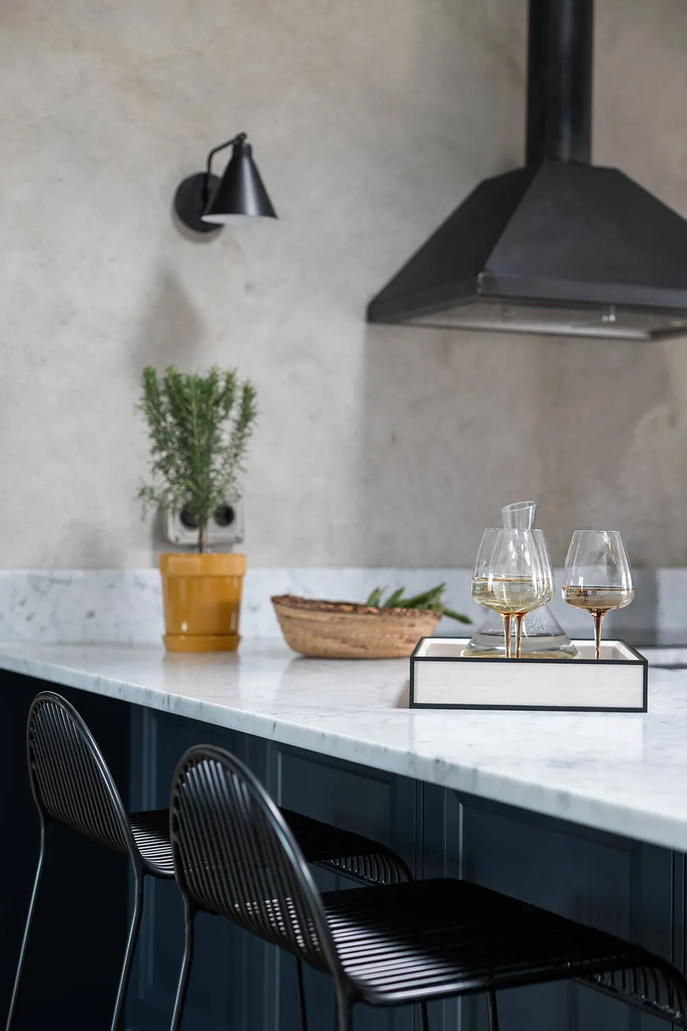 Increíble apartamento de ático con dormitorio dramático y terraza (81 m²) - Gallery image 10