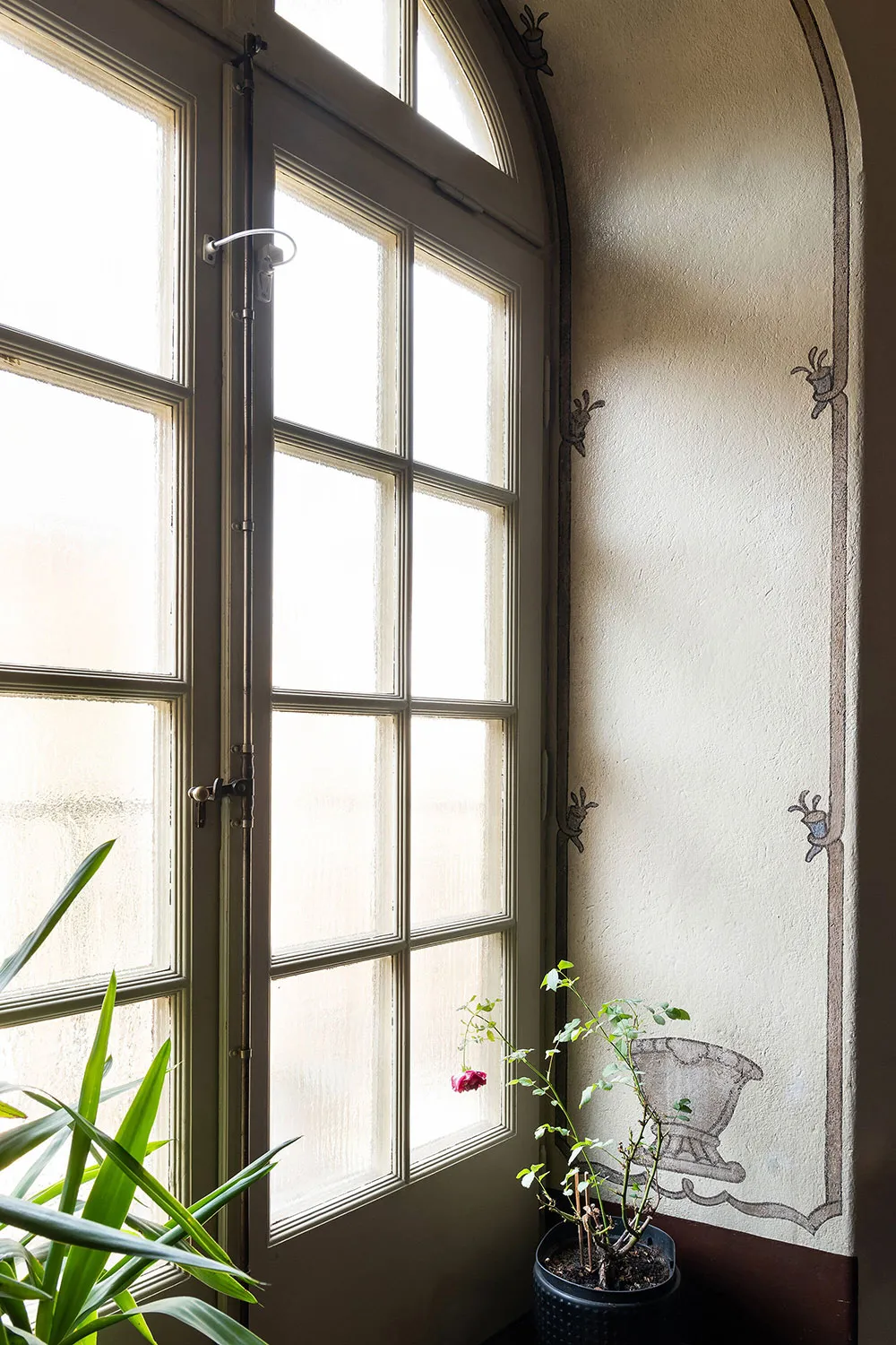 Élégance et simplicité dans le design d'un appartement moderne à Stockholm - Gallery image 27