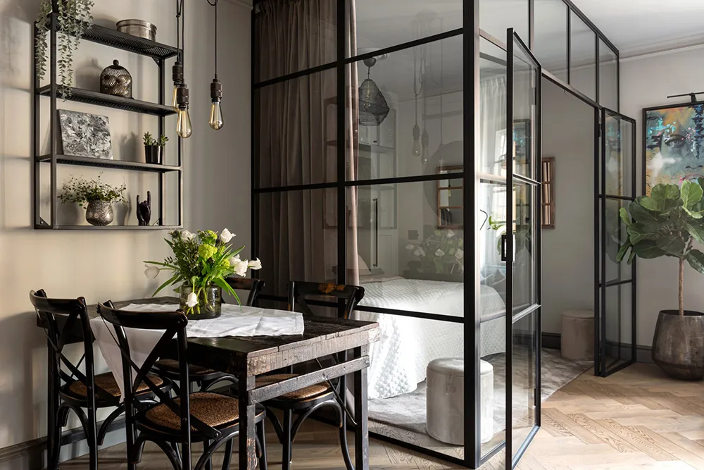 Styles et tons gris avec une cloison en verre : studio en Suède à Stockholm (54 m²) - Gallery image 11